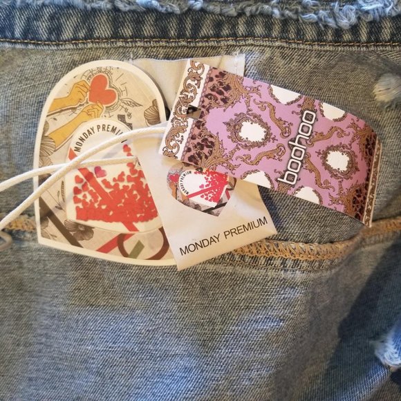 NEW SEXY Premium Monday Distressed Soft Denim Jean Jacket Medium - Picture 10 of 11